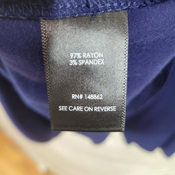 NEW Torrid Tunic Wrap Top size 0 XL Light weight Bell Sleeve Royal blue - Picture 6 of 6